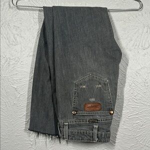 Wrangler Gray Lillington Low Rise Straight Leg Cut Off Jeans Women's Size 26
